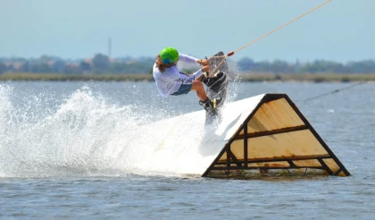 Expert Wakeboarding Session – 1 Hour - Perpignan Expériences