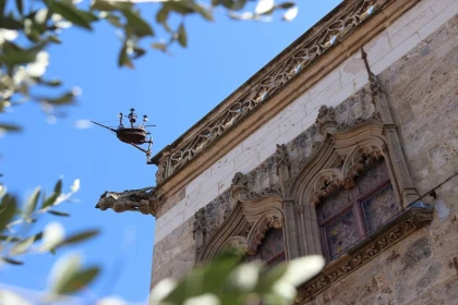 Visite guidée en Catalan du centre historique - Perpignan Expériences