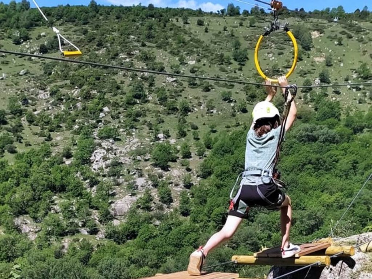 Rock climbing and zip lines in Cerdagne - Perpignan Expériences