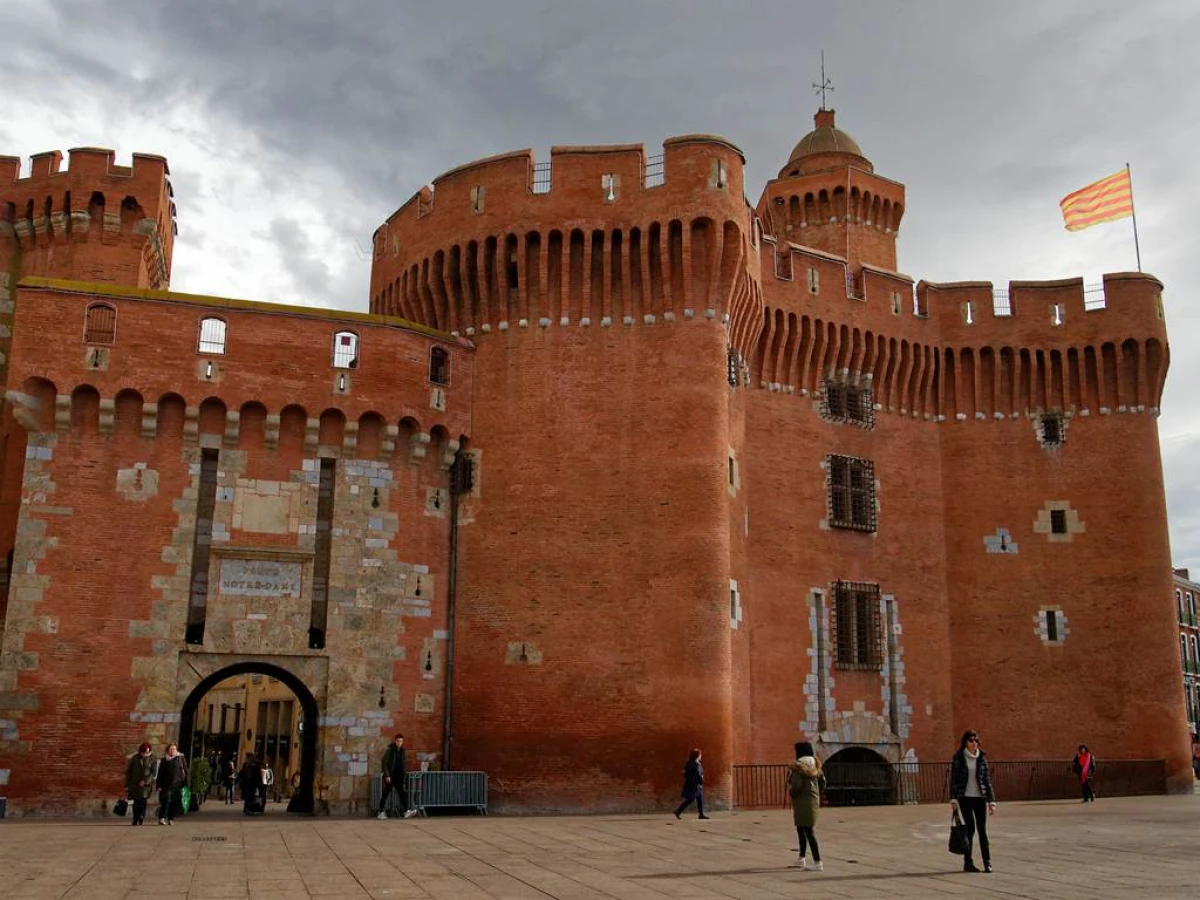 Visite guidée de Perpignan en gyropode - Perpignan Expériences
